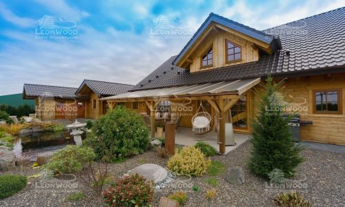 LeonWood-Blockhaus-Alpblick_04_Terrasse
