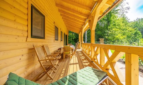 LeonWood-Blockhaus-Vienna-Woods_03_Veranda_rgb