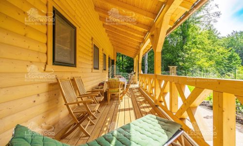 LeonWood-Blockhaus-Vienna-Woods_03_Veranda_rgb