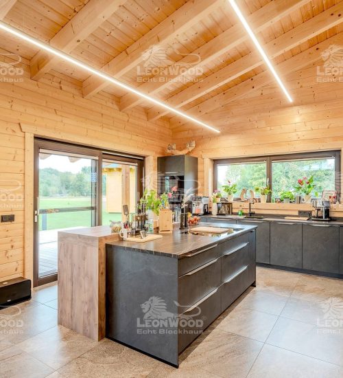 LeonWood-Blockhaus_Montfort_2510_09_Blockhaus-Kueche_RGB
