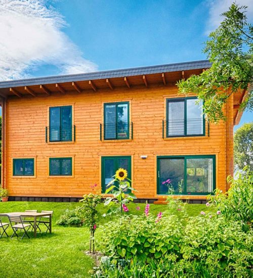 Leonwood_Blockhaus_Alpina-One_1713HH_01_Hauptansicht_rgb